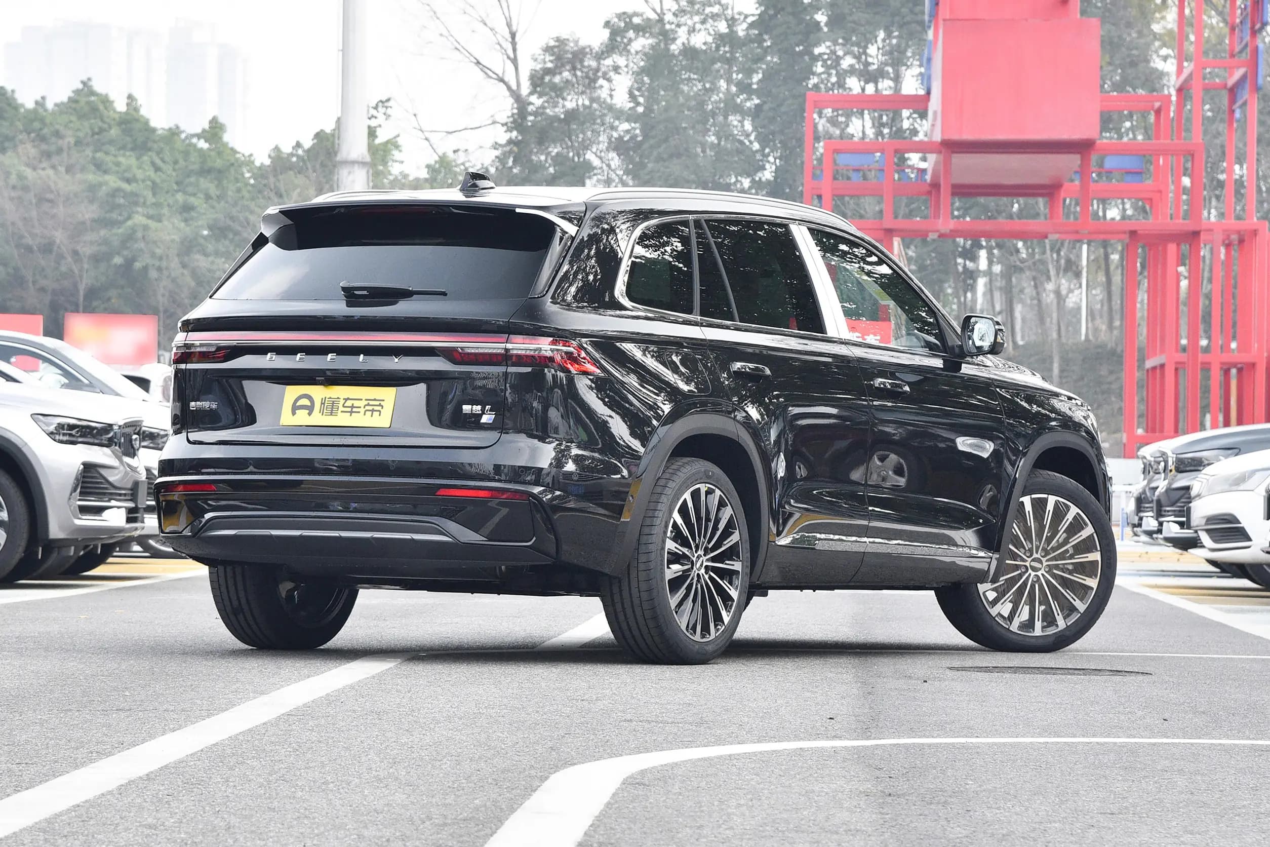 Geely Monjaro (Xingyue L) Hybrid, изображение 4