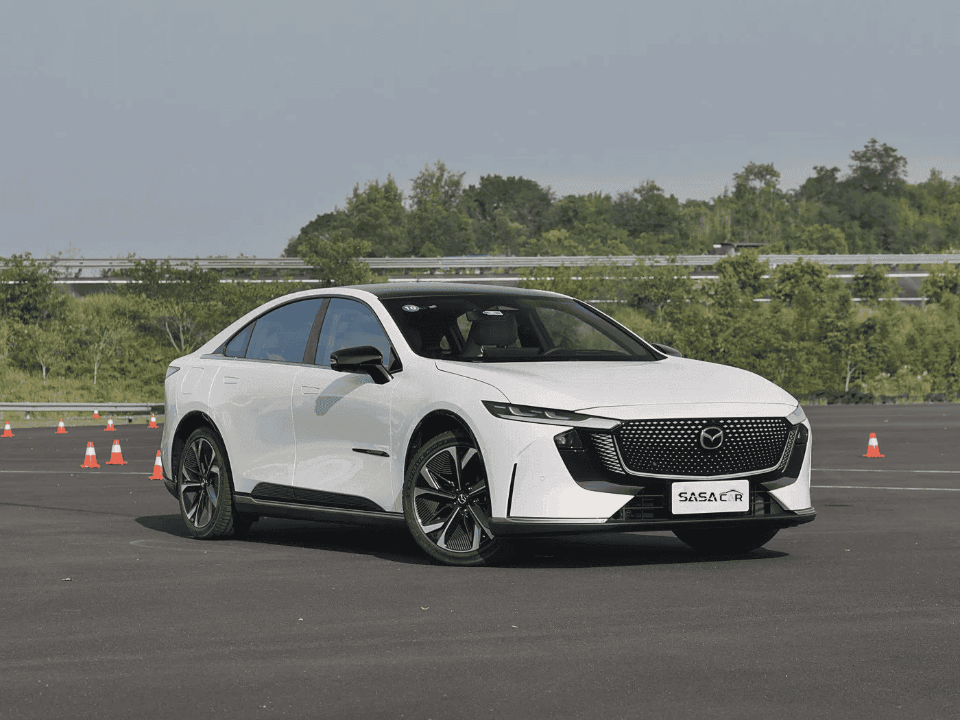 Mazda EZ-6 Hybrid, изображение 1