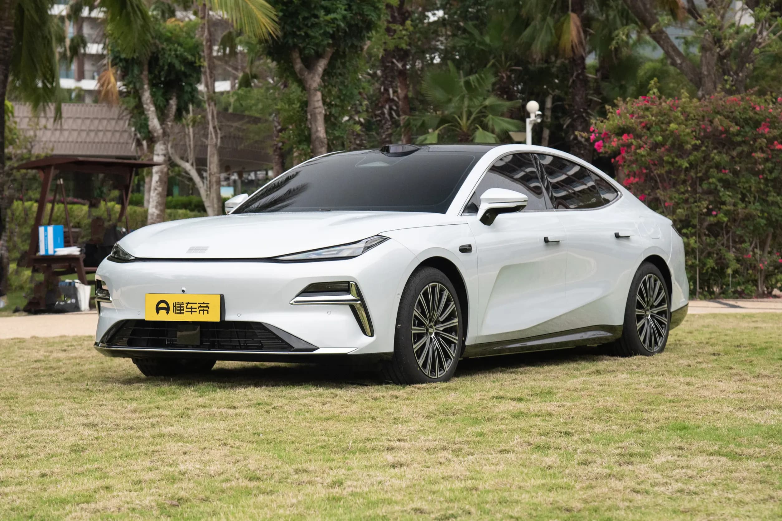 Geely Galaxy Star 8 EM-i